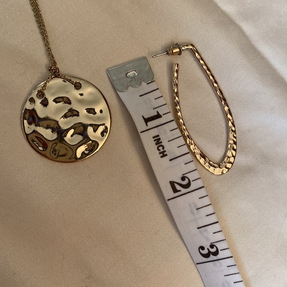 Statement Jewelry Set - Picture 2 of 2